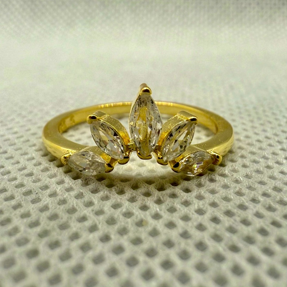 New Gold-Plated Sterling Silver Crown Ring, Size 5 - Picture 4 of 4